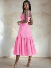 Midikleid mit tiefer Taille